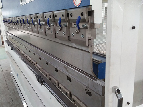 湖北信瑞達(dá)板筋加工廠(chǎng) 